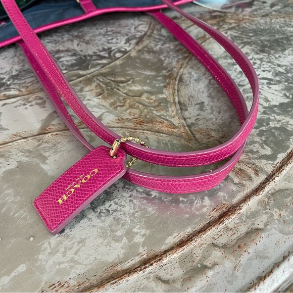 COACH CITY TOTE IN CROSSGRAIN LEATHER F35355 IM/CRANBERRY - Picture 6 of 12